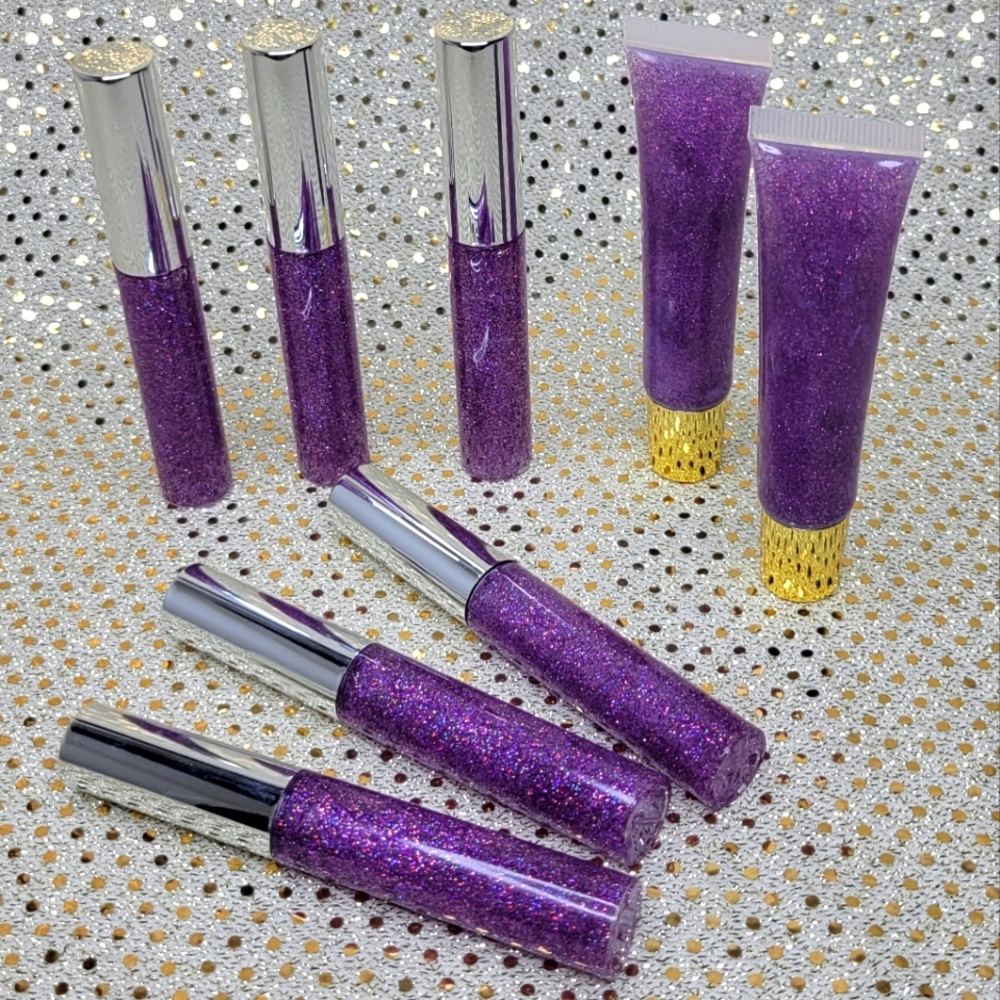 Moisturizing lip gloss